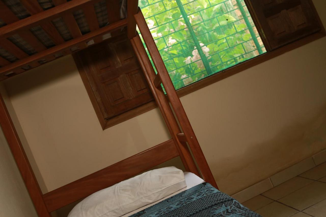 Hostel Vivacre Rio Branco Exterior photo